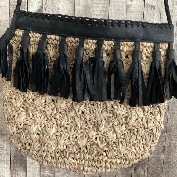 CLEOBELLA RAFIA & LEATHER SHOULDER/ CROSSBODY BAG BRAND NEW - Picture 3 of 5